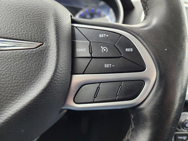 used 2019 Chrysler 300 car