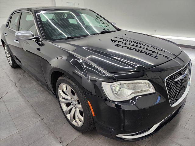 used 2019 Chrysler 300 car