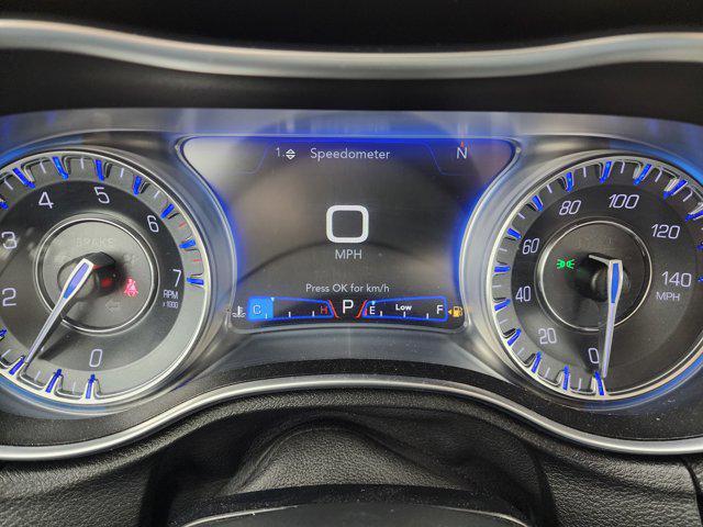 used 2019 Chrysler 300 car