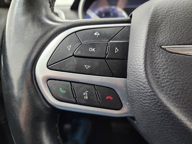 used 2019 Chrysler 300 car