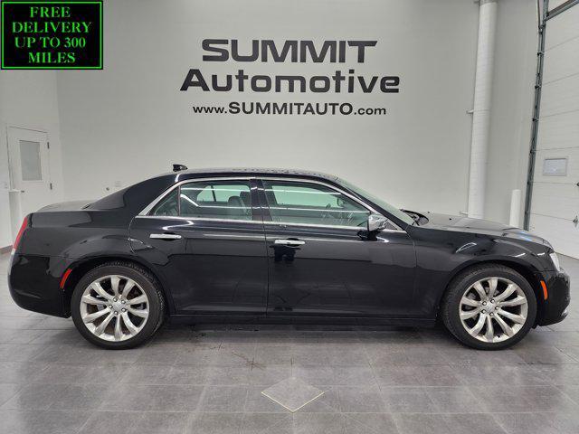 used 2019 Chrysler 300 car
