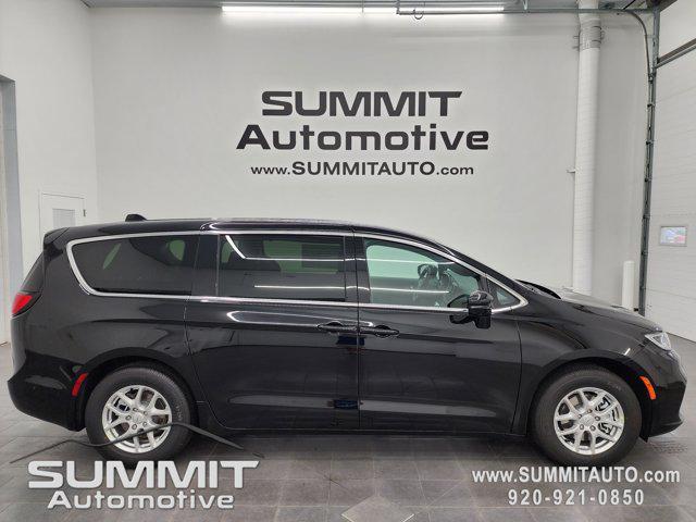 new 2025 Chrysler Pacifica car, priced at $42,118