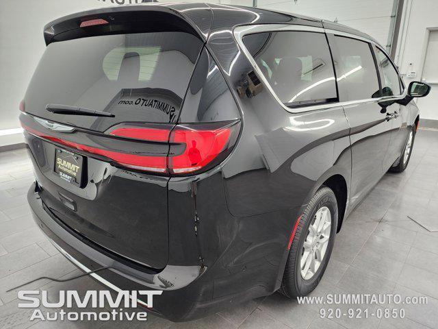 new 2025 Chrysler Pacifica car, priced at $42,118