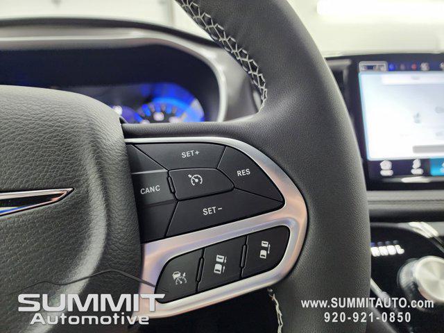new 2025 Chrysler Pacifica car, priced at $42,118