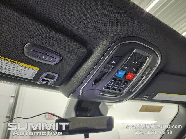 new 2025 Jeep Grand Cherokee car, priced at $46,900