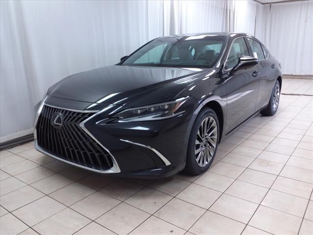 new 2024 Lexus ES 300h car, priced at $56,605