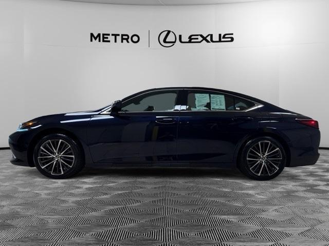 used 2022 Lexus ES 350 car, priced at $37,202