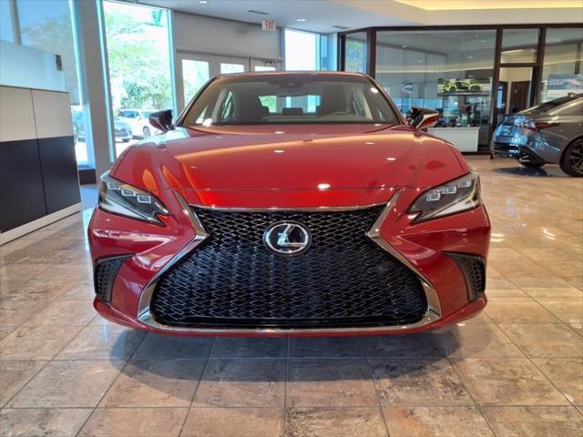 new 2025 Lexus ES 300h car, priced at $52,134