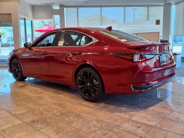 new 2025 Lexus ES 300h car, priced at $52,134