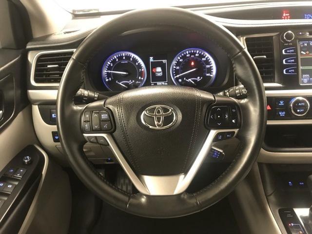 used 2017 Toyota Highlander car, priced at $26,789