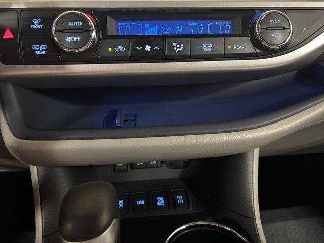 used 2018 Toyota Highlander car, priced at $24,957