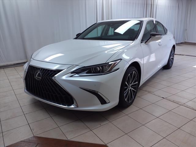 new 2024 Lexus ES 300h car, priced at $51,480