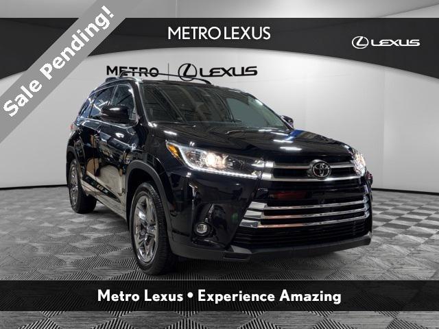 used 2019 Toyota Highlander car, priced at $34,989