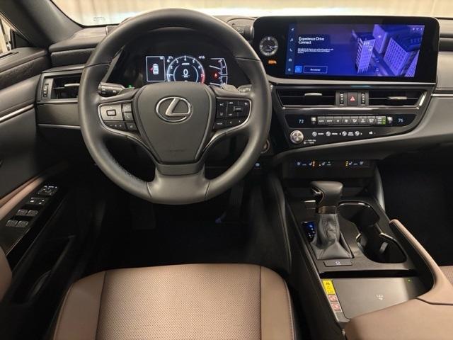 used 2024 Lexus ES 350 car, priced at $44,101