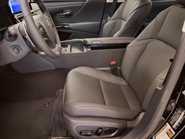new 2025 Lexus ES 300h car, priced at $52,624