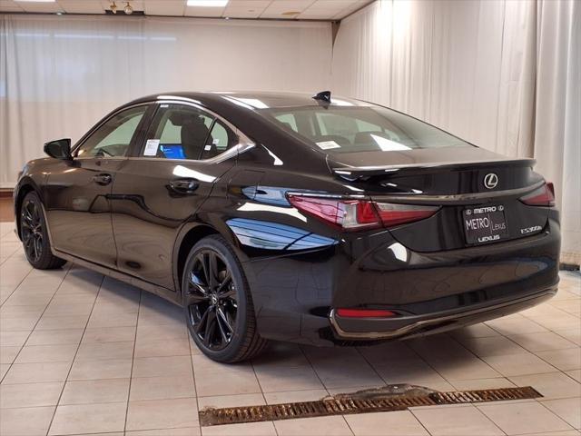 new 2025 Lexus ES 300h car, priced at $52,624