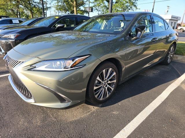 used 2020 Lexus ES 350 car, priced at $34,621