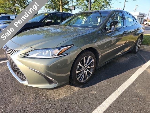 used 2020 Lexus ES 350 car, priced at $34,621