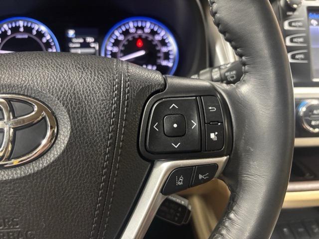 used 2019 Toyota Highlander car, priced at $34,725