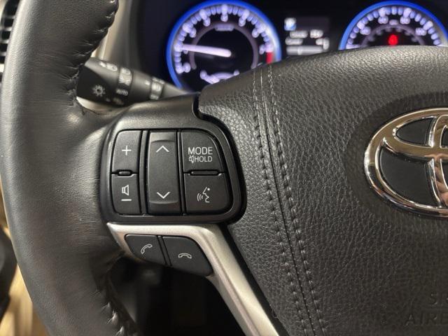 used 2019 Toyota Highlander car, priced at $34,725