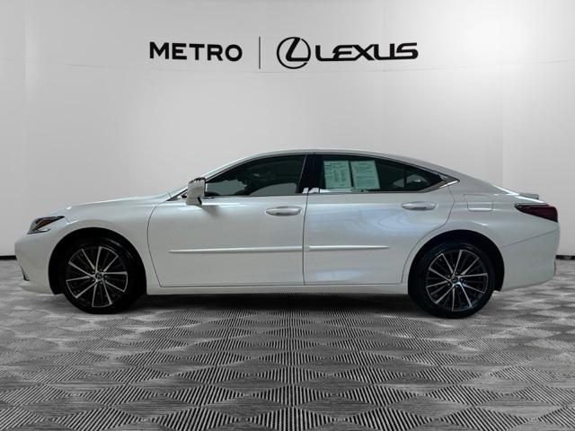 used 2022 Lexus ES 250 car, priced at $35,847