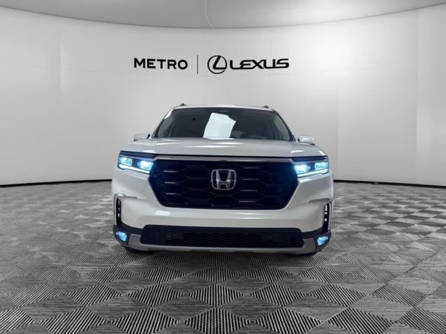 used 2023 Honda Pilot car, priced at $42,199
