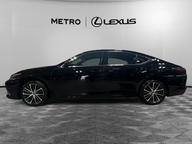 used 2024 Lexus ES 350 car, priced at $42,994