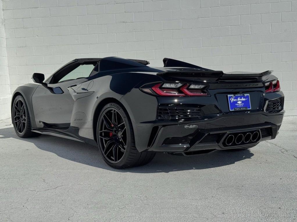 new 2025 Chevrolet Corvette car