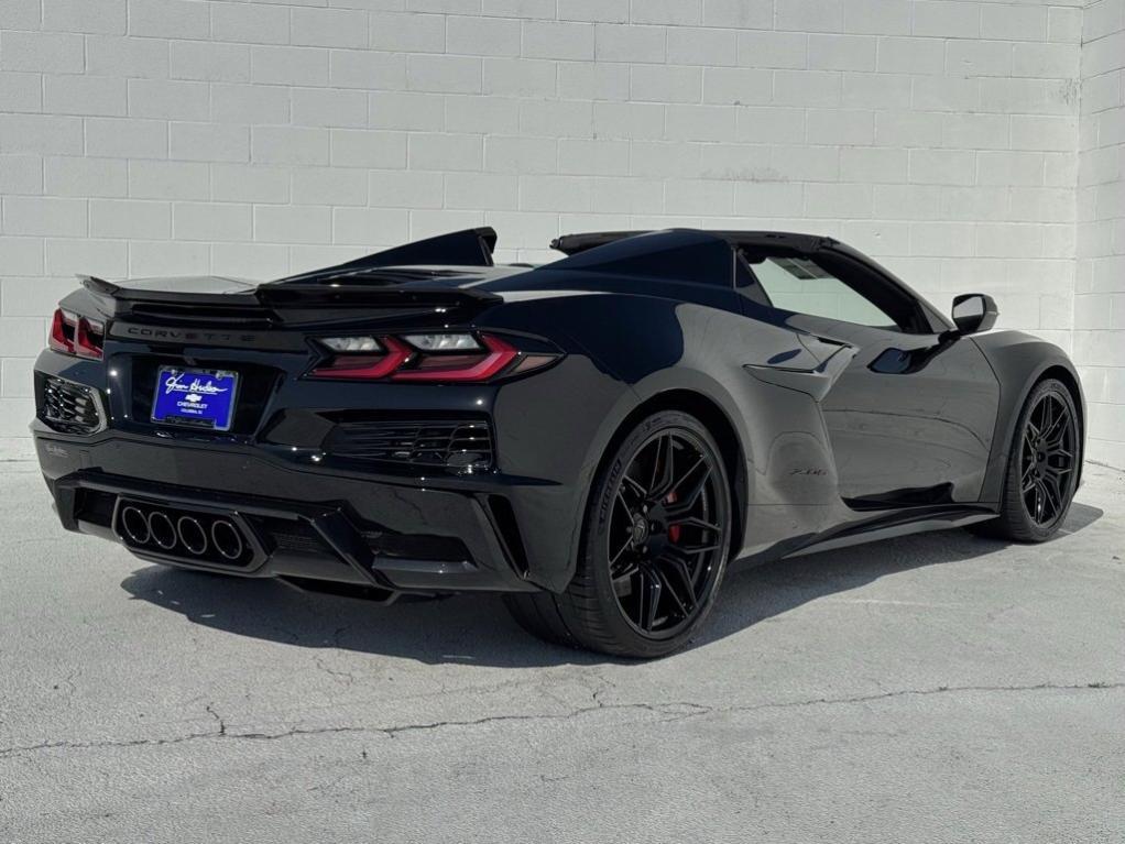 new 2025 Chevrolet Corvette car