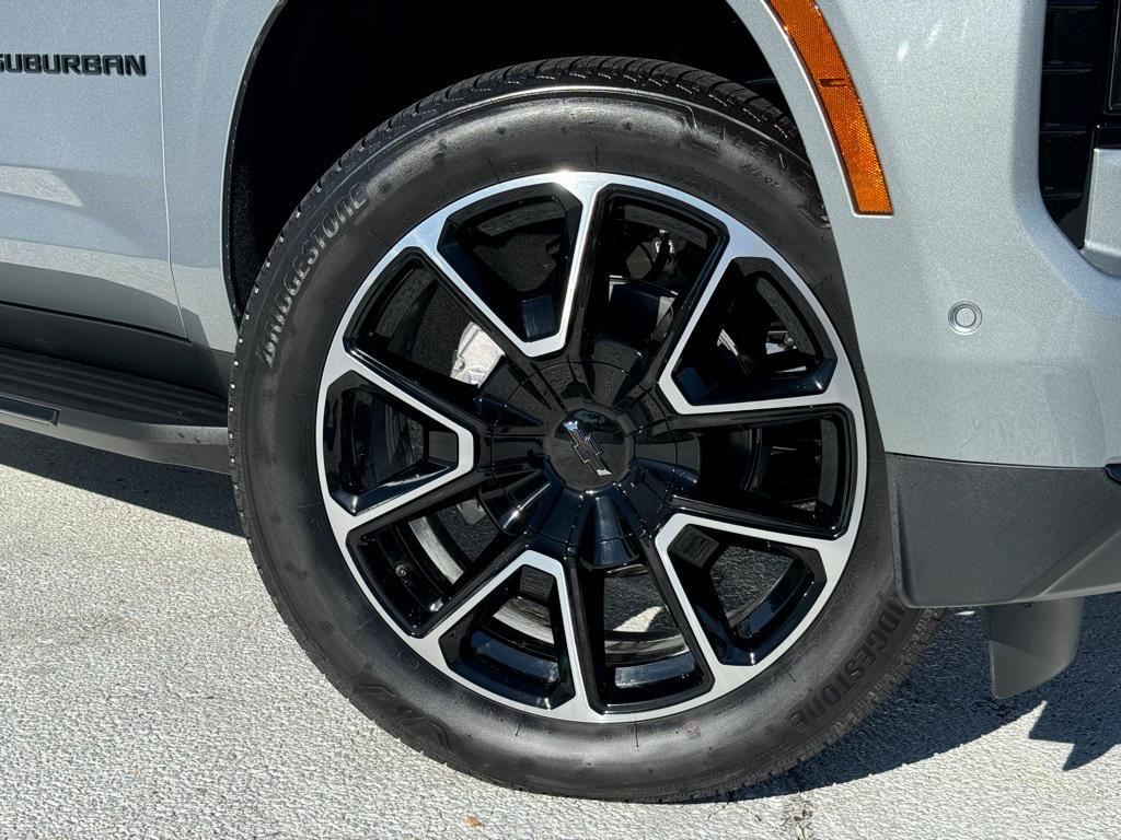 new 2025 Chevrolet Suburban car, priced at $73,800