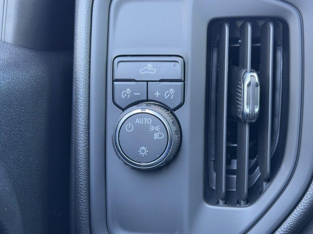 new 2025 Chevrolet Silverado 1500 car, priced at $47,265