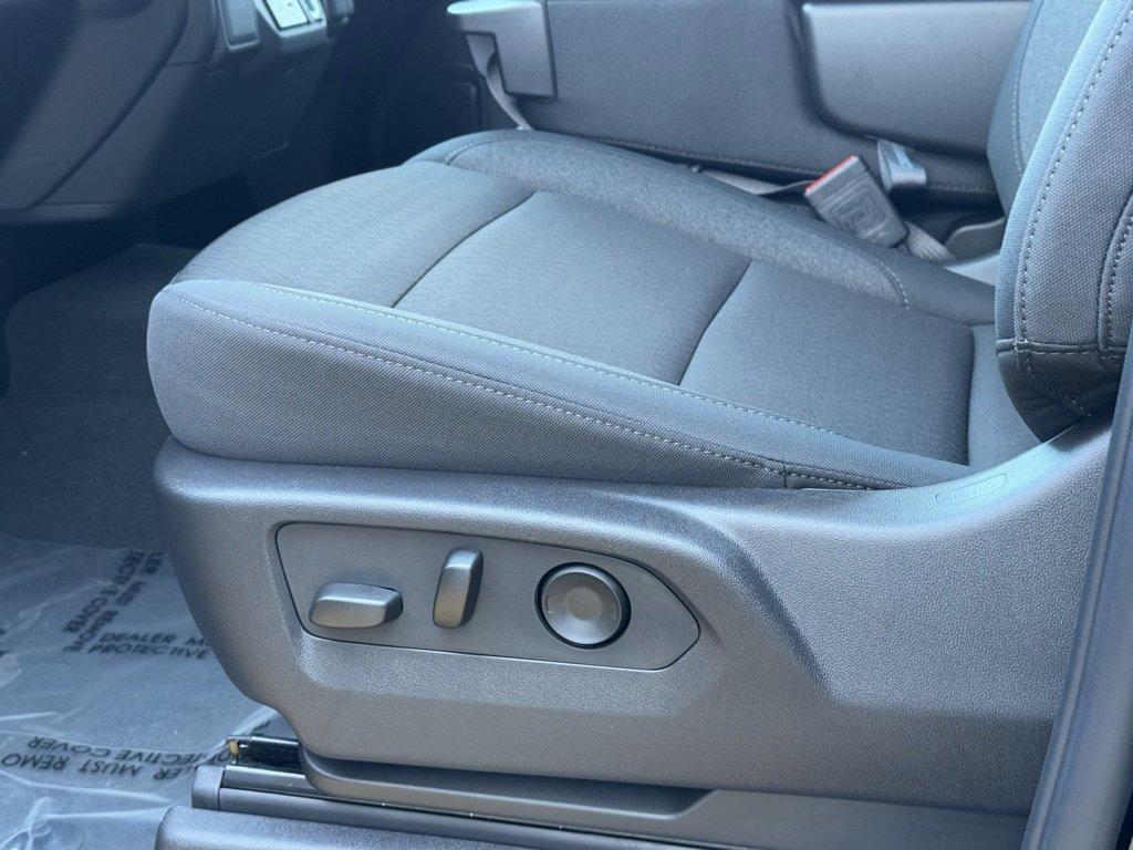 new 2025 Chevrolet Silverado 1500 car, priced at $44,015
