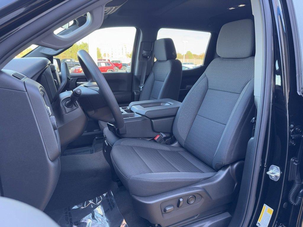 new 2025 Chevrolet Silverado 1500 car, priced at $44,015