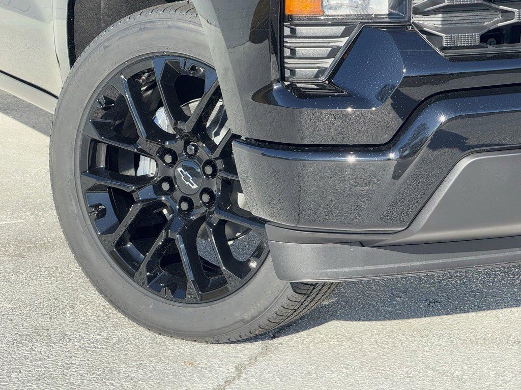 new 2025 Chevrolet Silverado 1500 car, priced at $44,015