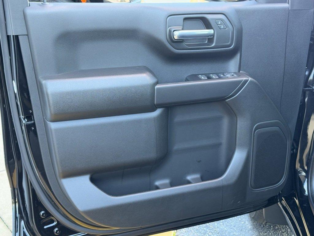 new 2025 Chevrolet Silverado 1500 car, priced at $44,015
