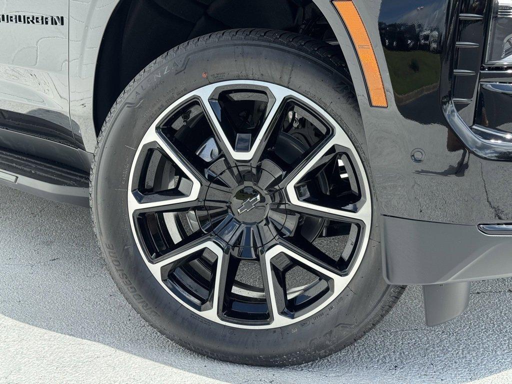 new 2025 Chevrolet Suburban car, priced at $76,800