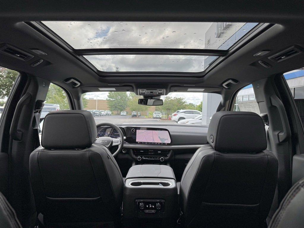 new 2025 Chevrolet Suburban car, priced at $76,800