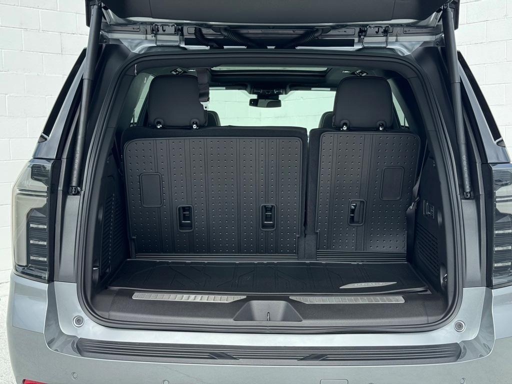 new 2025 Chevrolet Tahoe car, priced at $77,280