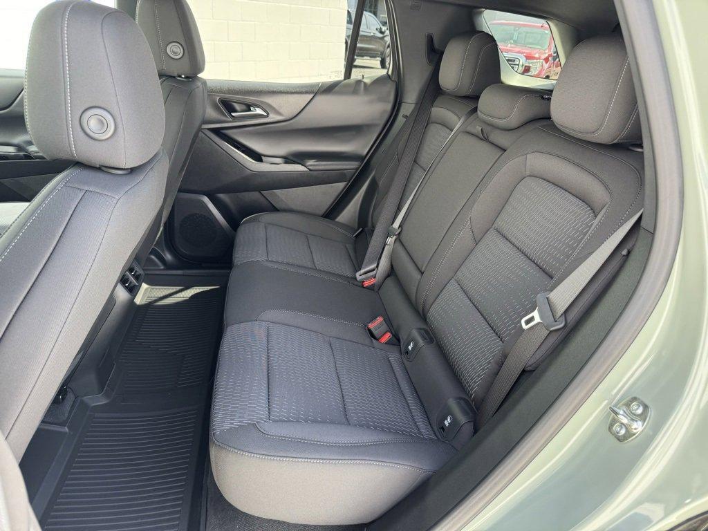 new 2026 Chevrolet Equinox car, priced at $31,290