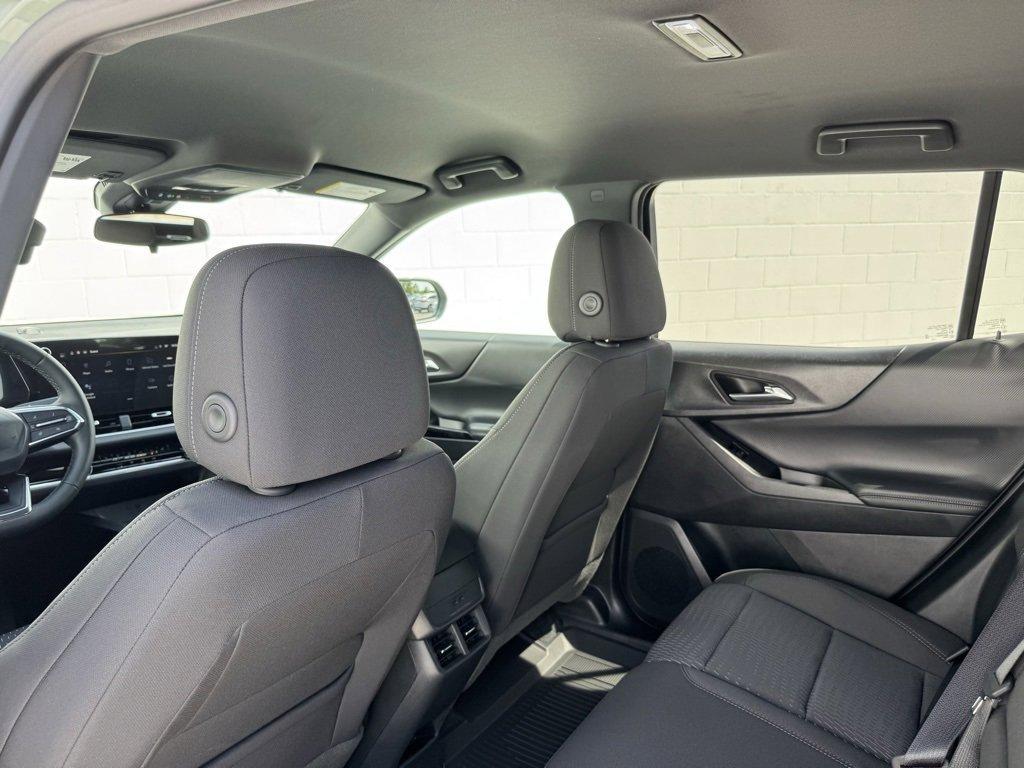 new 2026 Chevrolet Equinox car, priced at $31,290