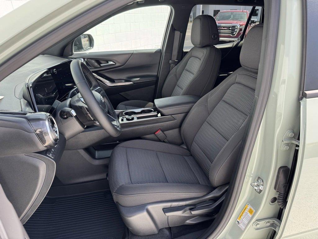 new 2026 Chevrolet Equinox car, priced at $31,290