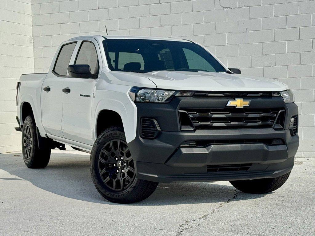 new 2025 Chevrolet Colorado car, priced at $34,490
