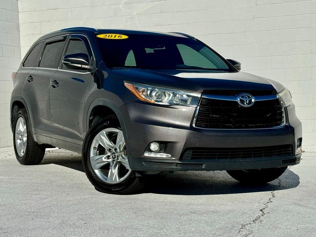 used 2016 Toyota Highlander car, priced at $19,991