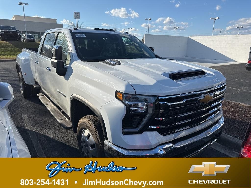 new 2025 Chevrolet Silverado 3500 car, priced at $86,515