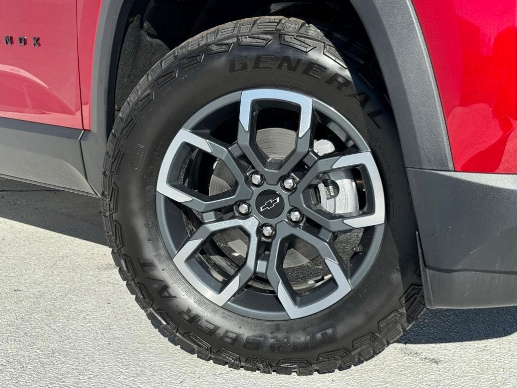 new 2025 Chevrolet Equinox car, priced at $33,875
