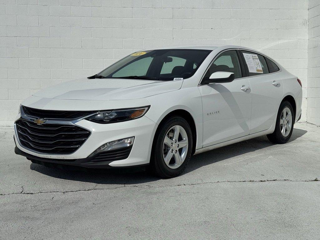 used 2024 Chevrolet Malibu car, priced at $23,921