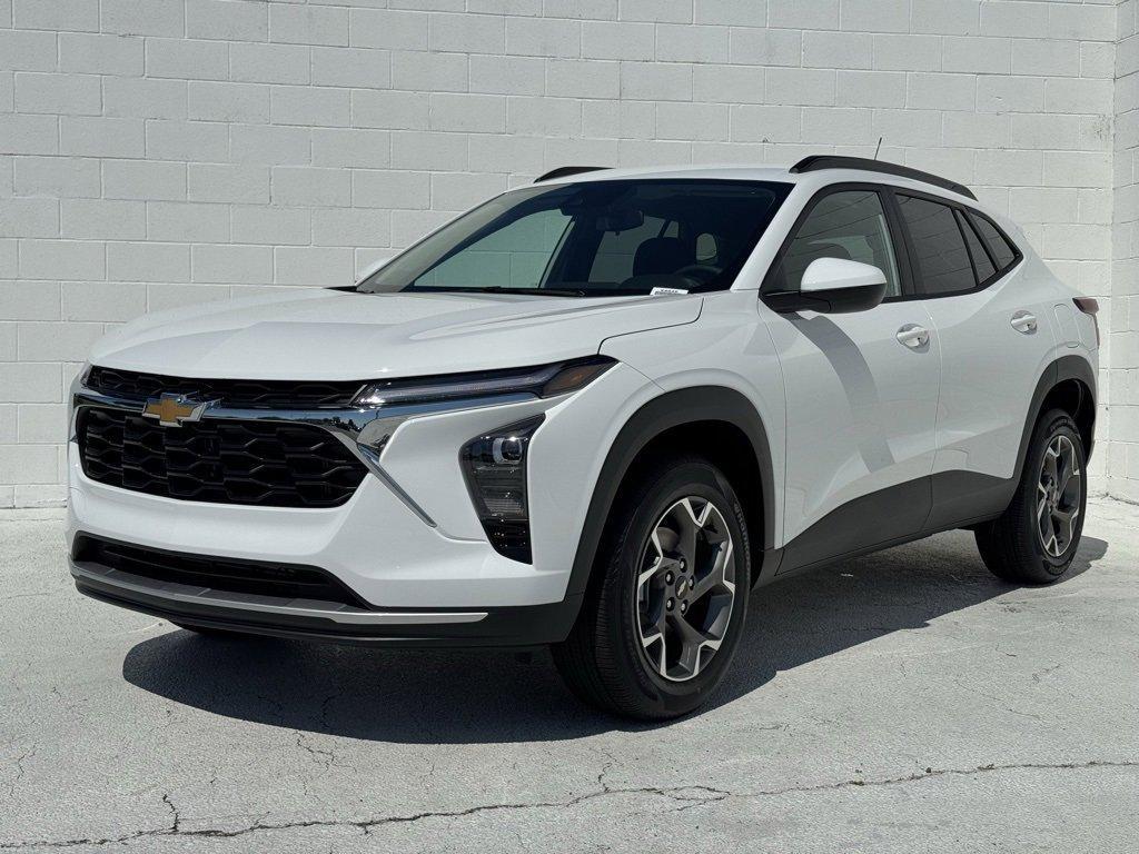 new 2025 Chevrolet Trax car, priced at $25,750