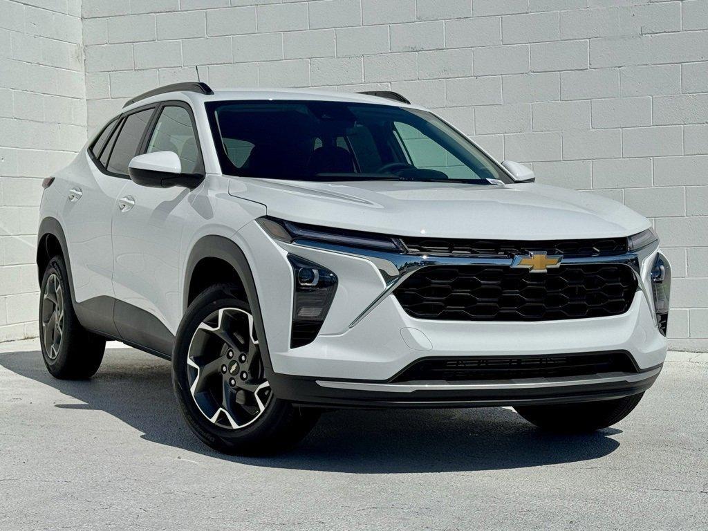 new 2025 Chevrolet Trax car, priced at $25,750