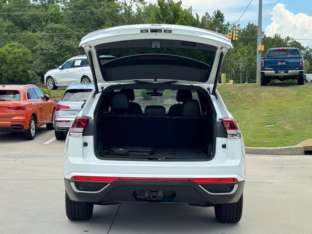 used 2022 Volkswagen Atlas Cross Sport car, priced at $23,995