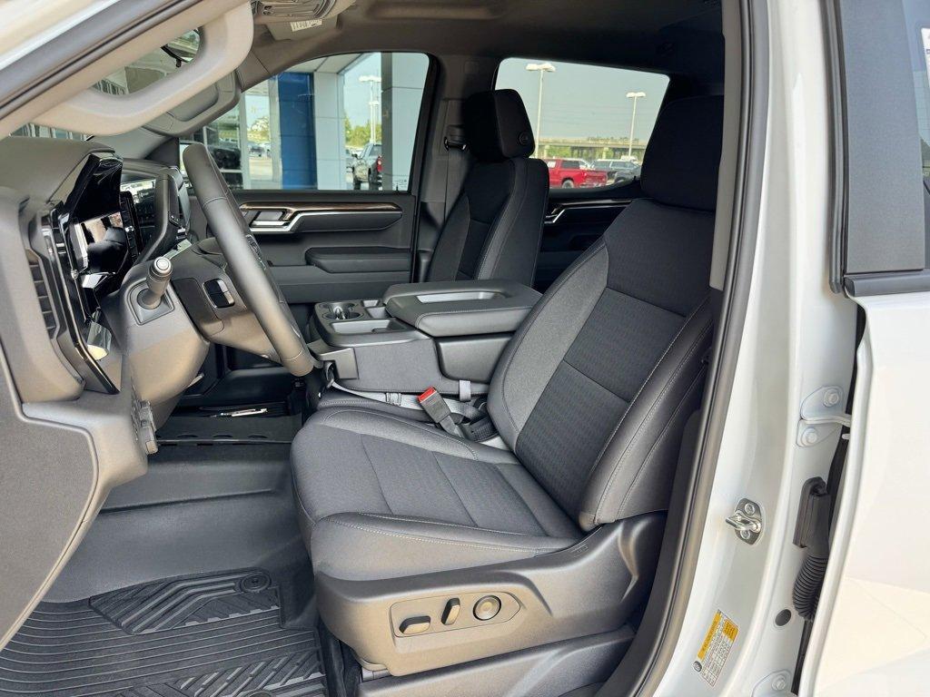 new 2025 Chevrolet Silverado 1500 car, priced at $53,645